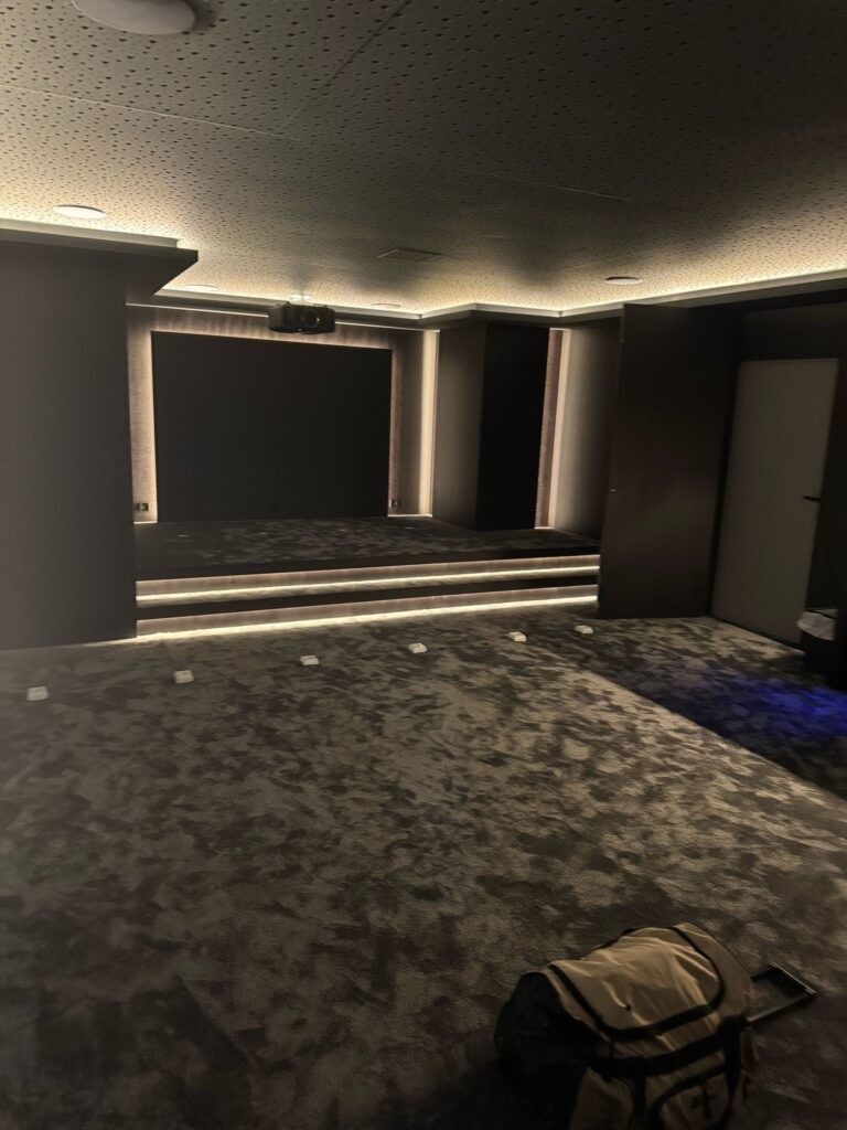 Sala de cine en casa en Boadilla del Monte 00