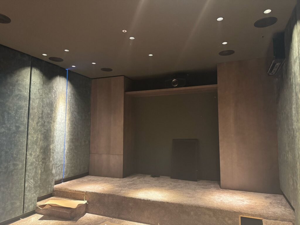 Sala de cine en casa en San Cugat 00