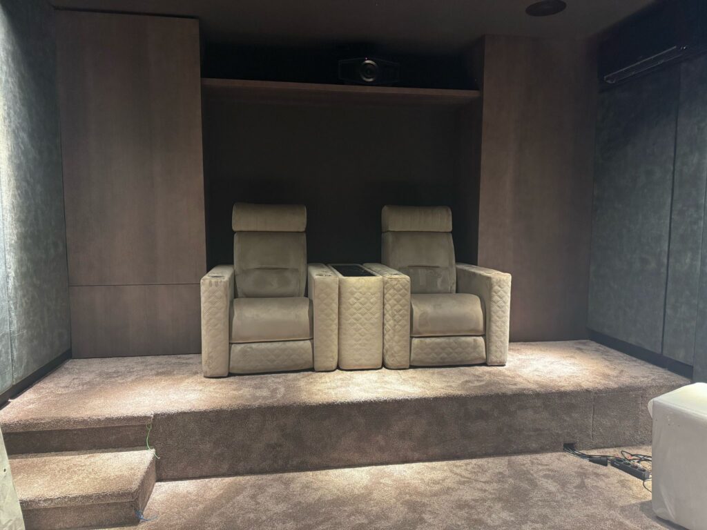 Sala de cine en casa en San Cugat 04